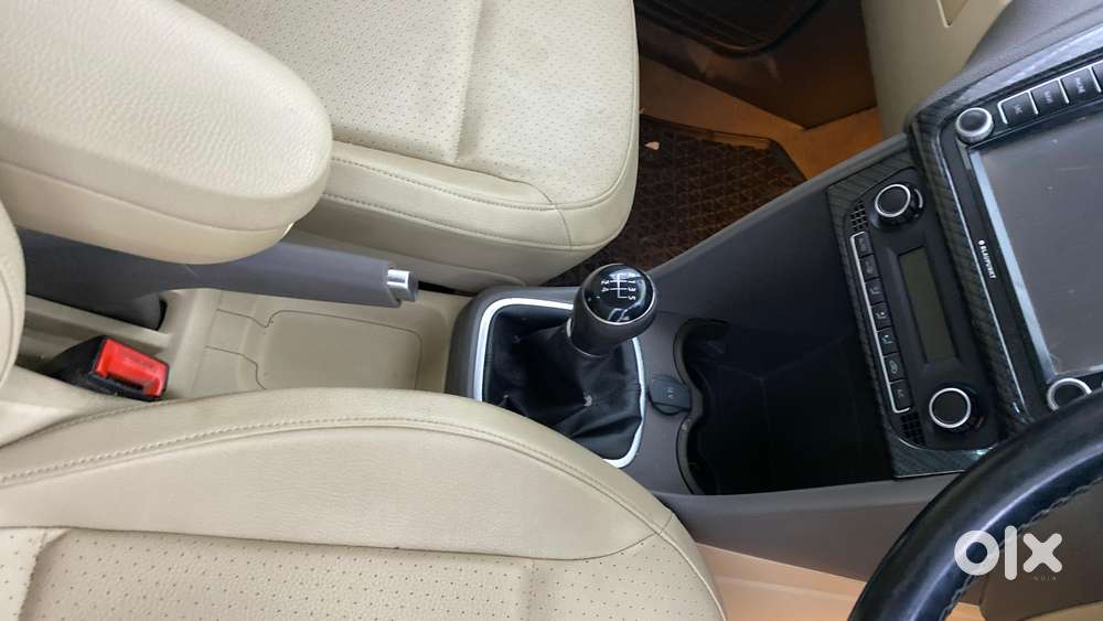 Volkswagen Vento 1.6 Highline, 2016, Petrol