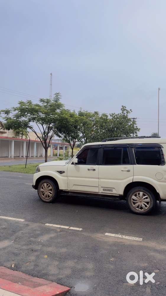 Mahindra Scorpio Classic 2020