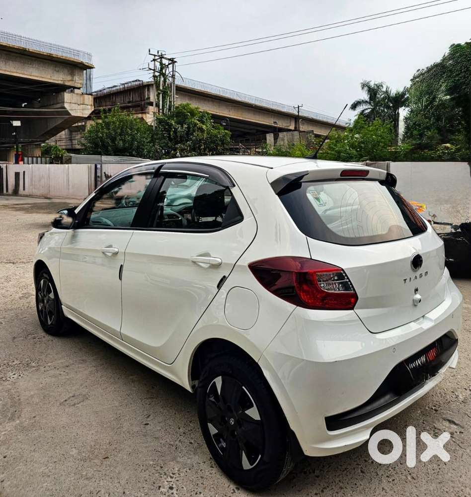 Tata Tiago 2025 Petrol At