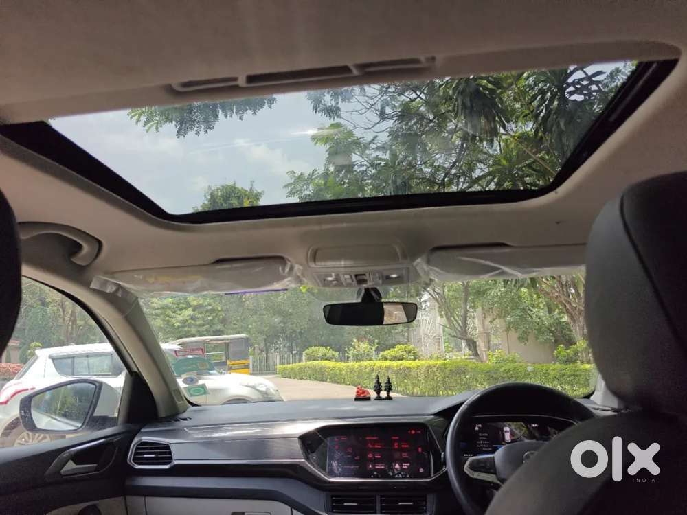 Volkswagen Taigun 1.0 Tsi Topline At, 2023, Petrol