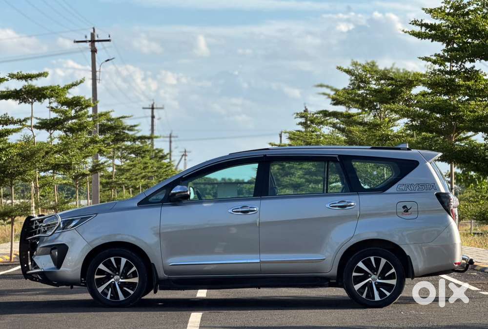 Toyota Innova Crysta [ ] 2.4 Zx At 7 Str, 2022, Diesel