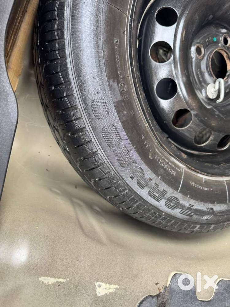 Maruti Suzuki Swift Dzire Vxi Optional, 2017, Petrol