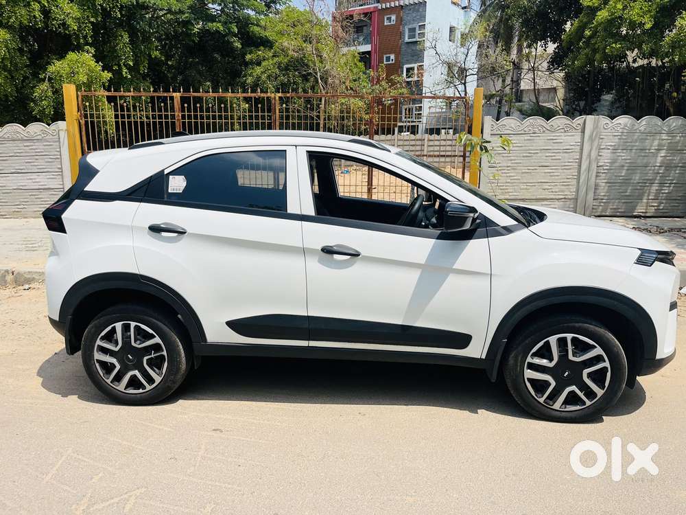 Tata Nexon, 2024, Petrol