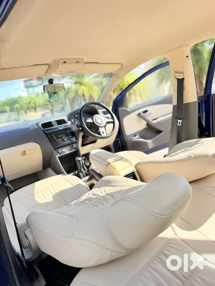 Volkswagen Vento 1.6 Highline, 2011, Petrol