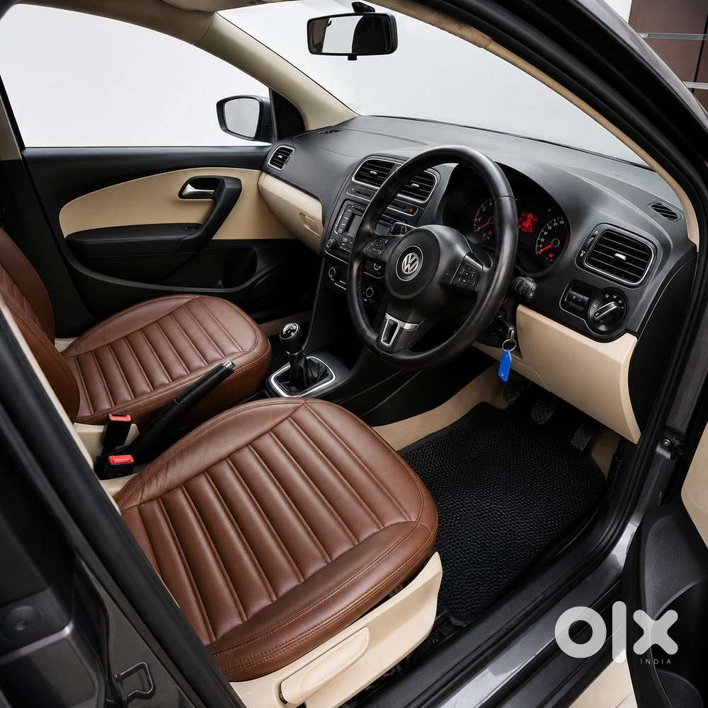 Volkswagen Polo Petrol Highline 1.6l, 2013, Petrol