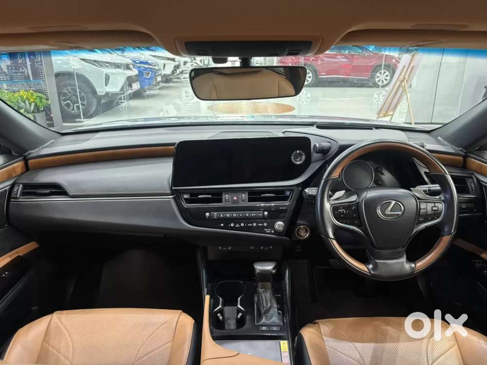 Lexus Es, 2023, Petrol