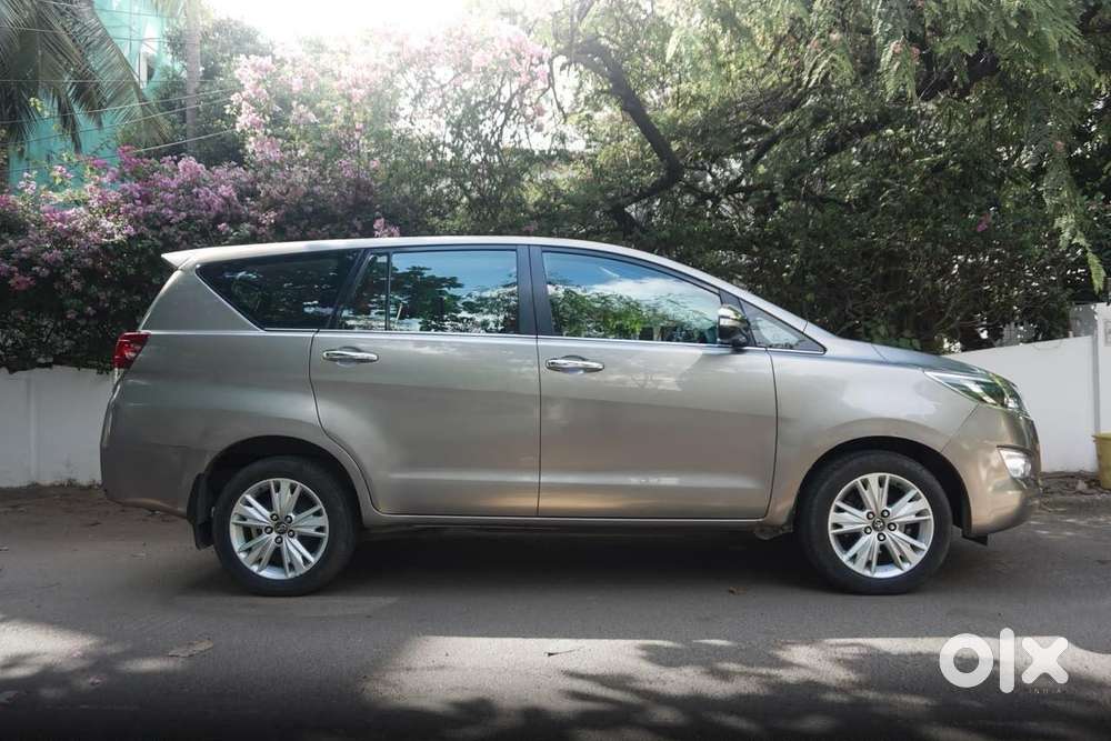Toyota Innova Crysta 2.8 Z, 2016, Diesel