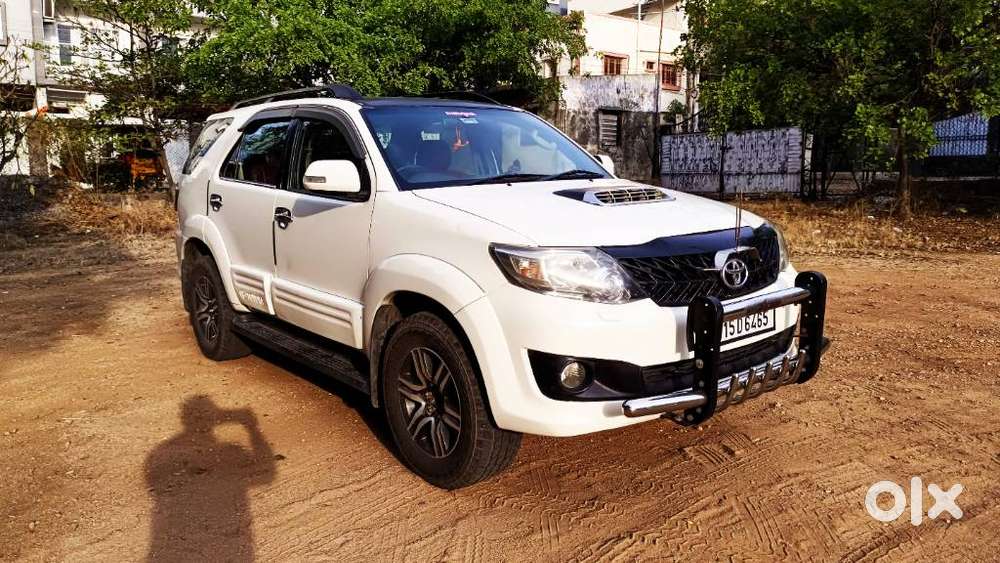 Toyota Fortuner, 2013