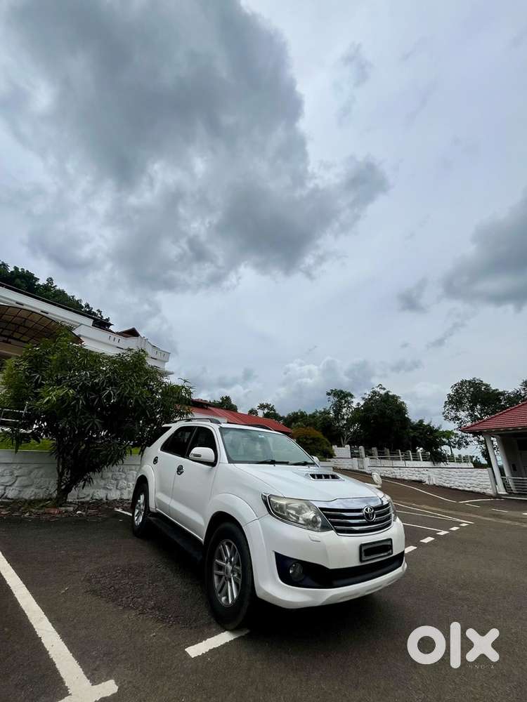 Toyota Fortuner Diesel 2012