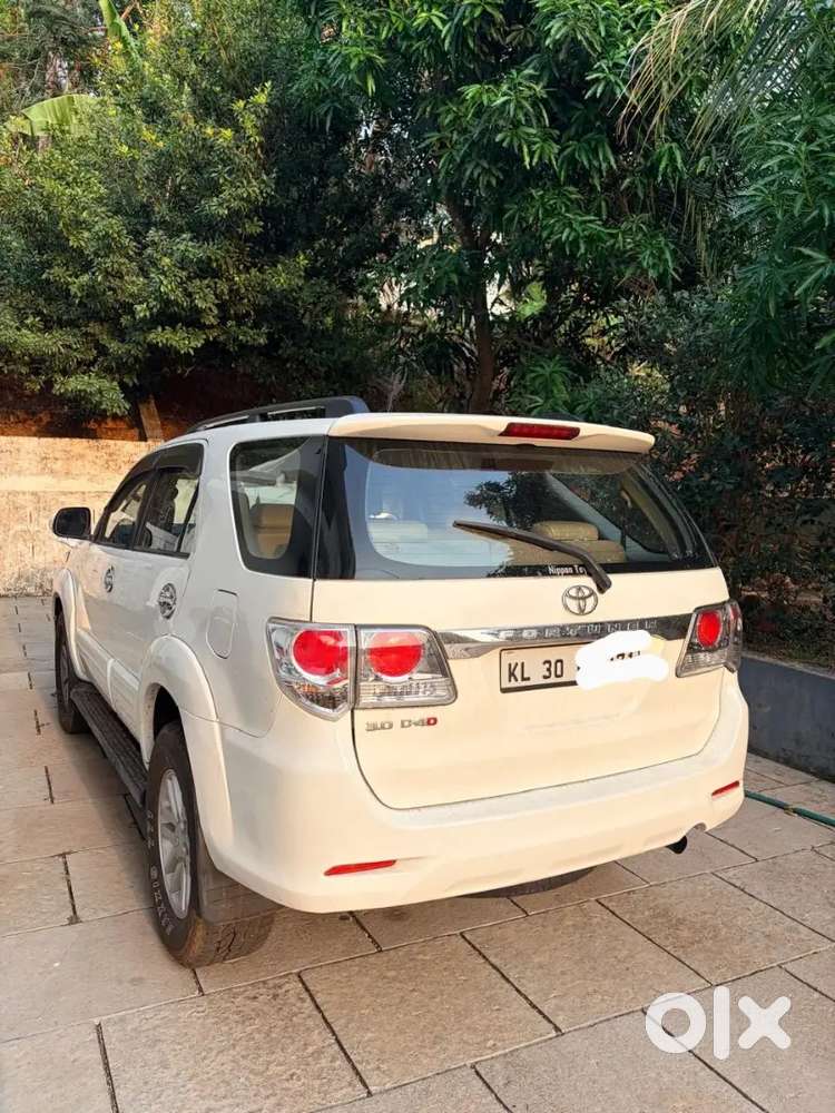 Toyota Fortuner 2012 4x2 Automatic