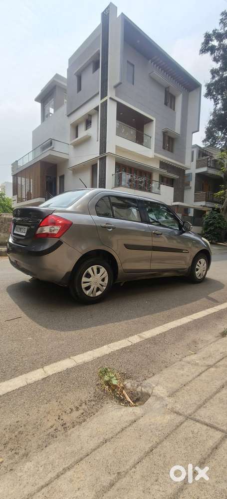 Maruti Suzuki Swift Dzire 1.2 Vxi Bsiv, 2015, Petrol