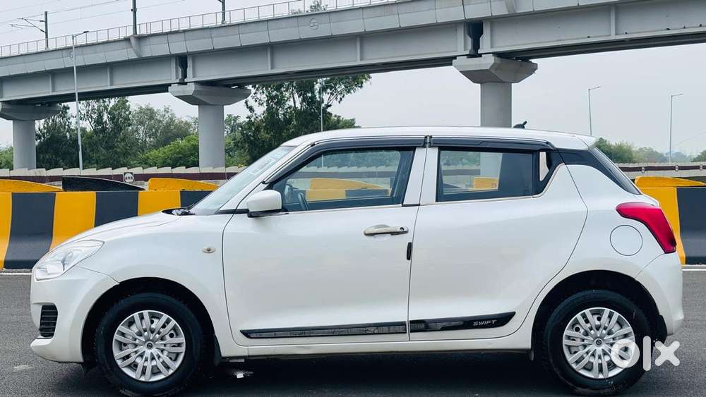Maruti Suzuki Swift Lxi Option, 2021, Petrol