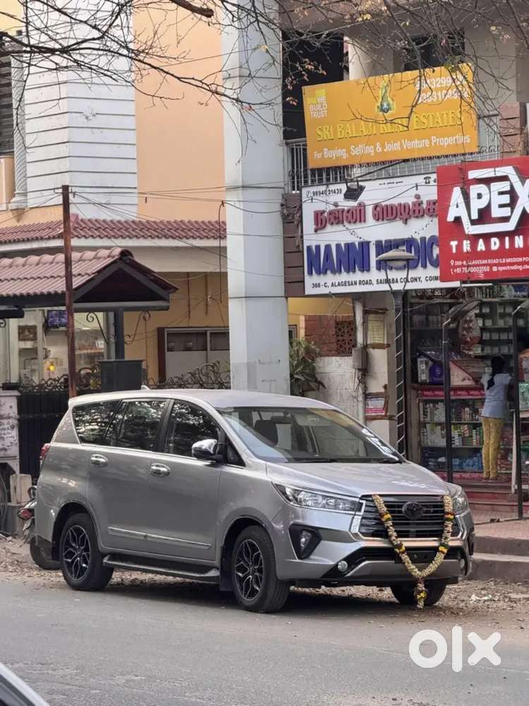 Toyota Innova Crysta 2017 Diesel 85000 Km Driven