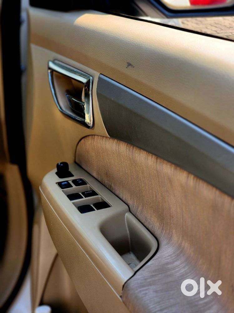 Maruti Suzuki Ertiga 1.4 Vxi Cng Anniversary Edition, 2016, Cng & Hy..