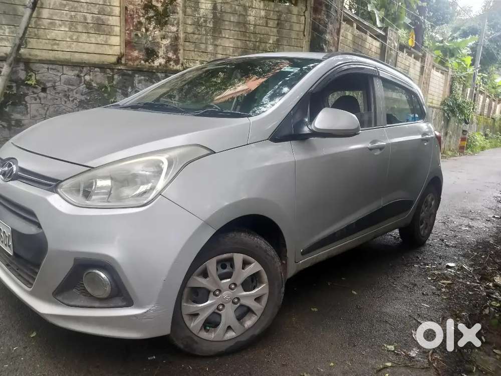 Hyundai I10 Sportz Diesel 2015 72km Driven Neat Vehicle