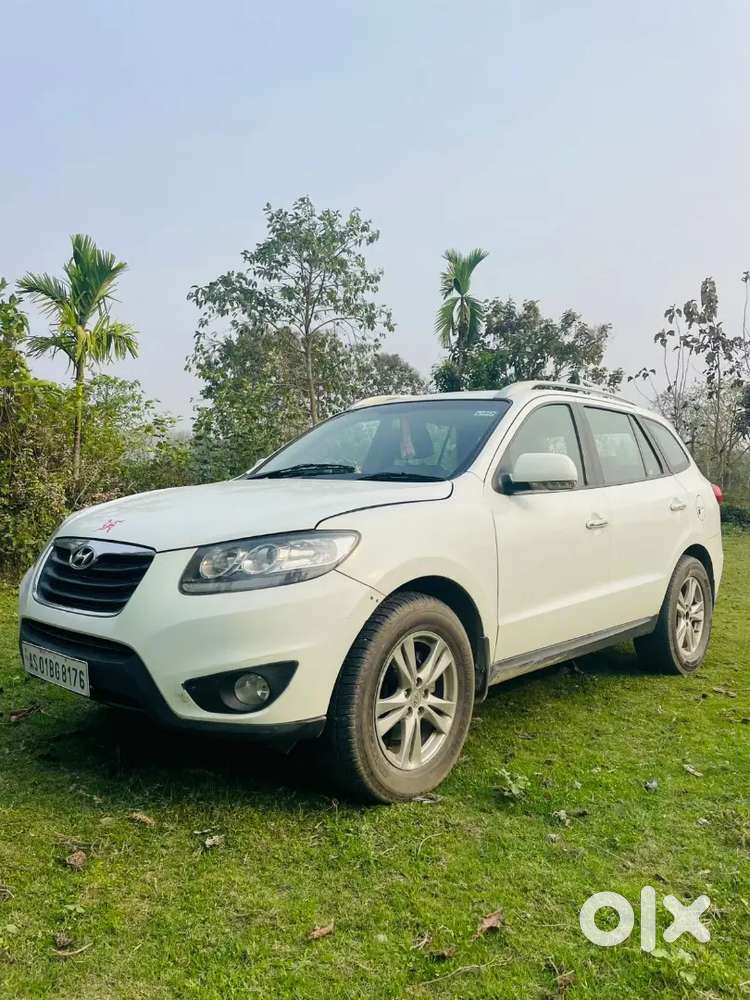 Hyundai Santa Fe 2013 Diesel 103000 Km Driven Selling