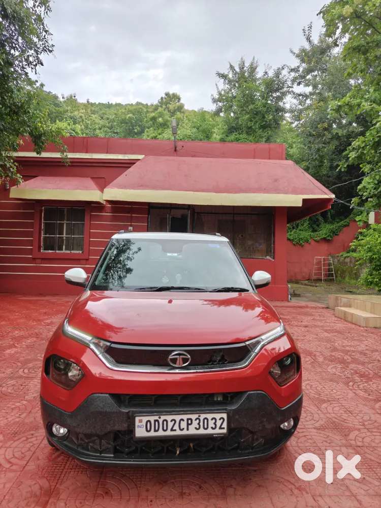 Tata Punch Dual Tone Petrol Manual 2024