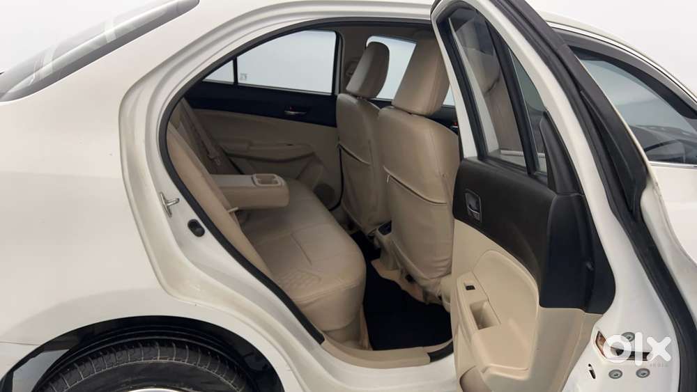 Maruti Suzuki Dzire Vxi Ags, 2022, Petrol