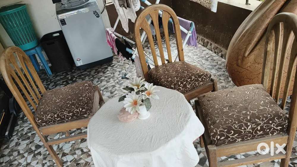 Dining chairs for sale