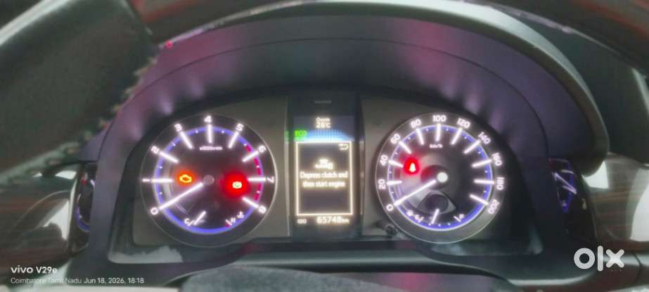 Toyota Innova Crysta 2.7 V, 2022, Petrol