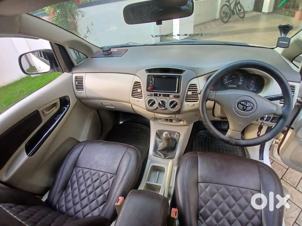Toyota Innova 2010 Diesel 200000 Km Driven