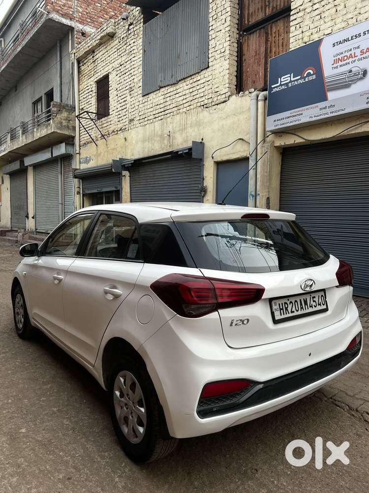 Hyundai I20 Petrol Cvt Magna Executive, 2018, Cng & Hybrids