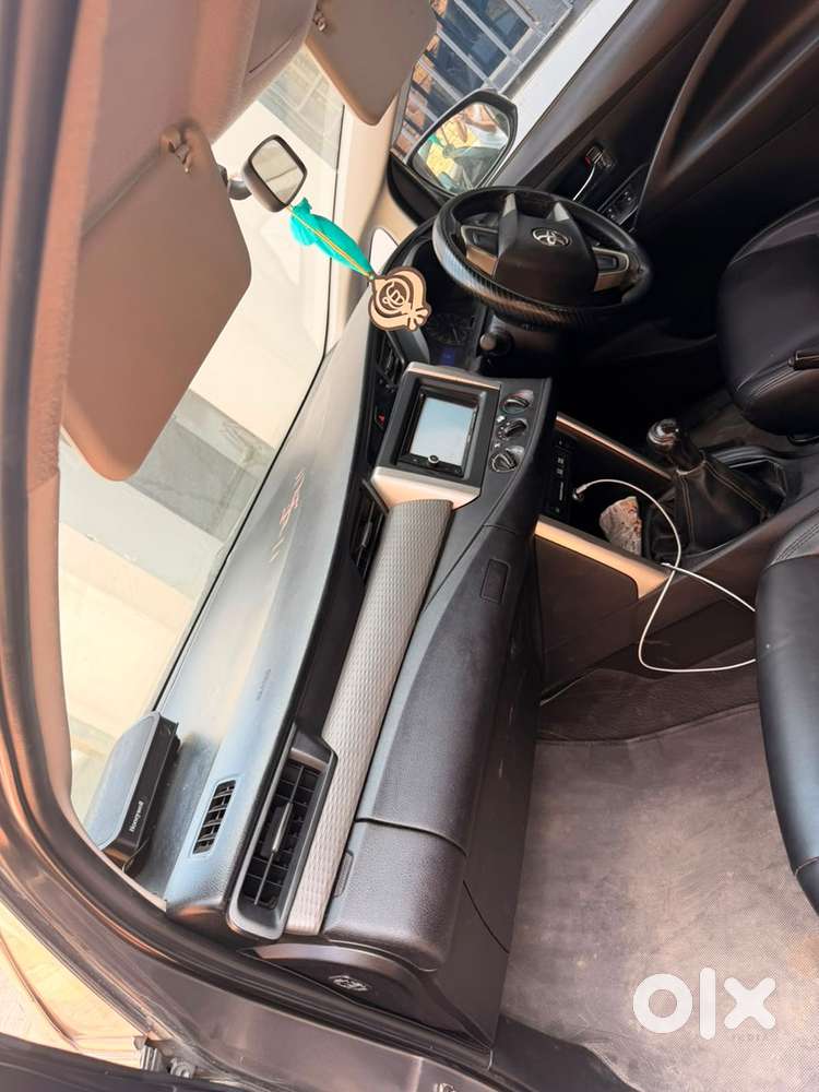 Toyota Innova Crysta 2017 Diesel Manual