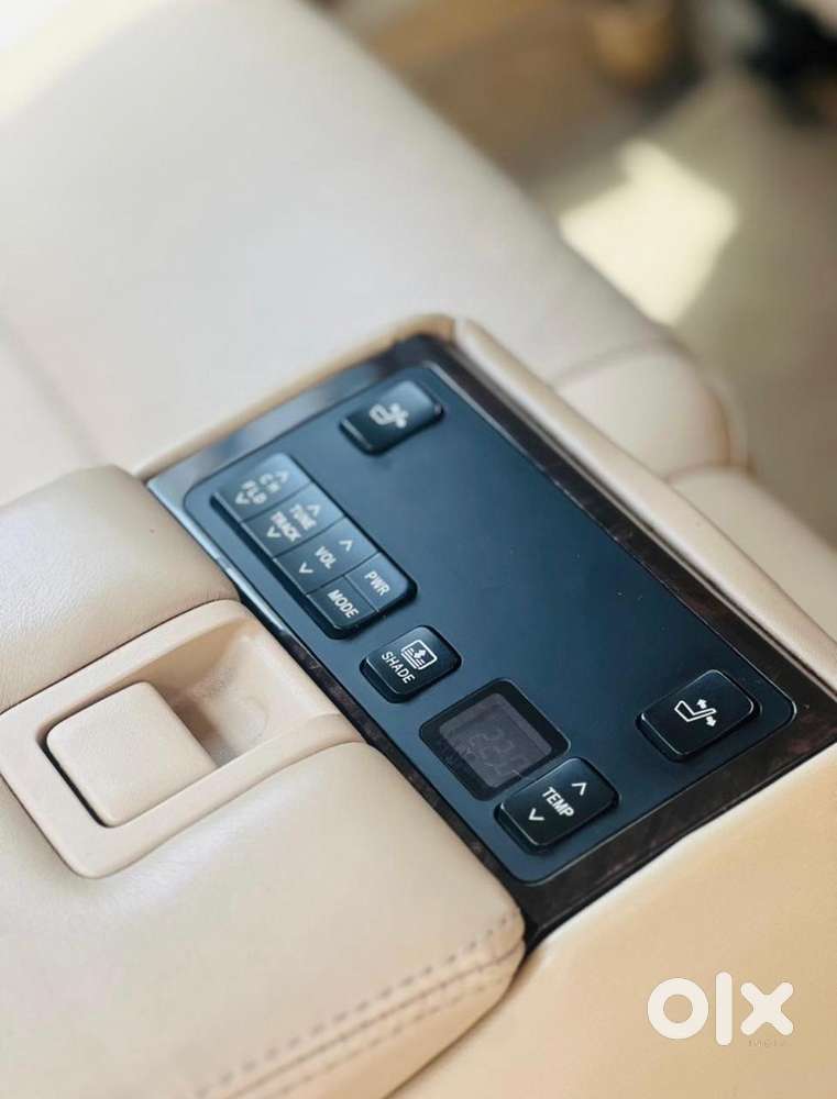 Toyota Camry Hybrid 2013