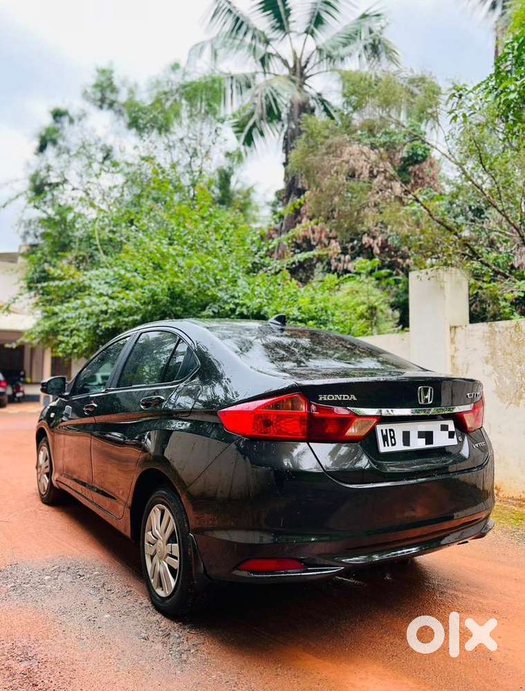 Honda Petrol Car 2015 Km Driven