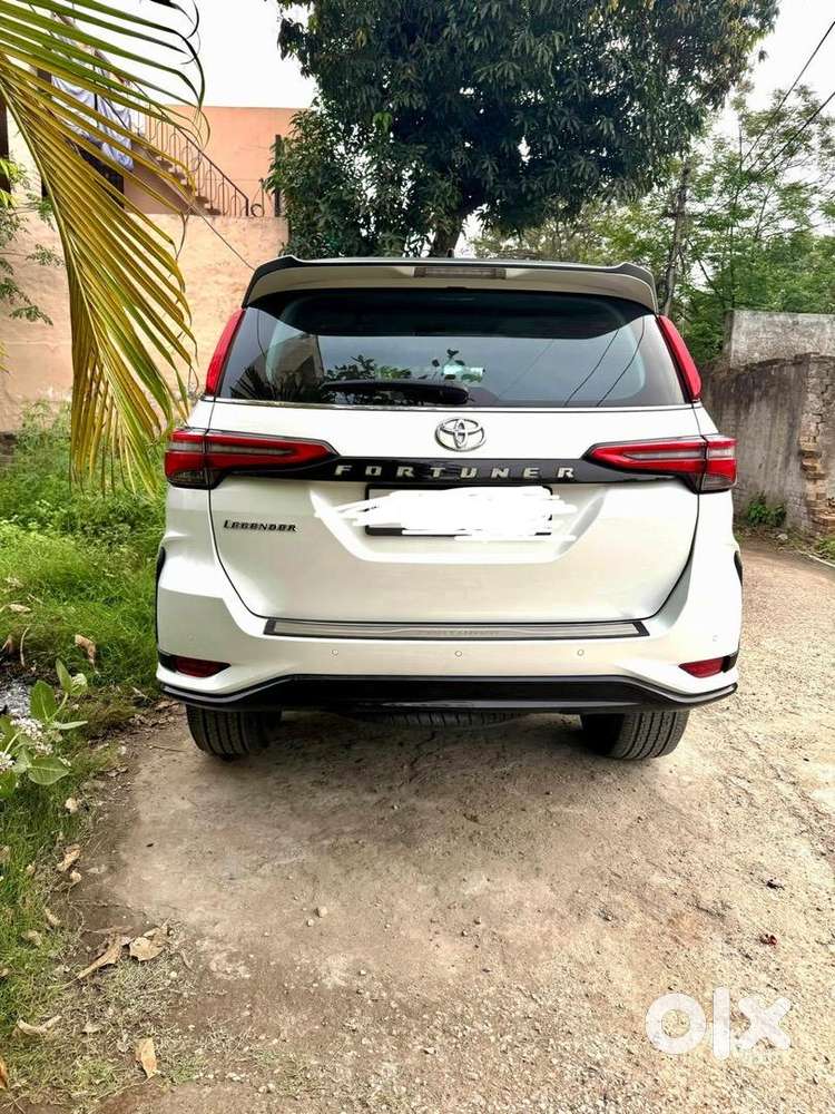 Toyota Fortuner Legender 2024 Diesel 40000 Km Driven