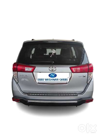 Toyota Innova Crysta 2.4 V 8 Str, 2023, Diesel