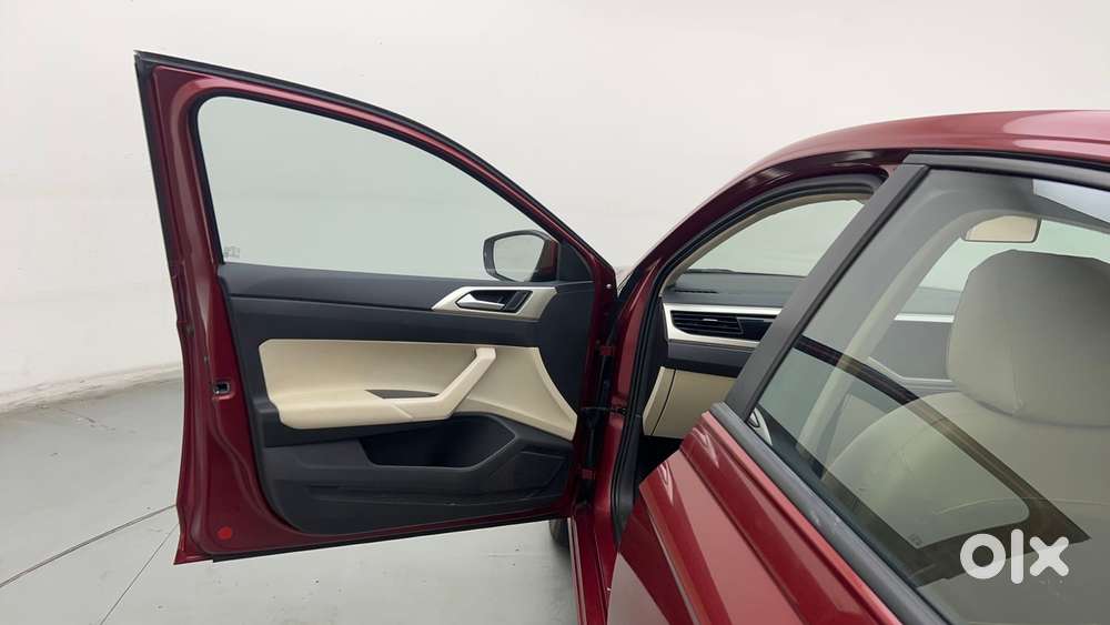 Volkswagen Virtus Highline Plus 1.0 Tsi At, 2023, Petrol