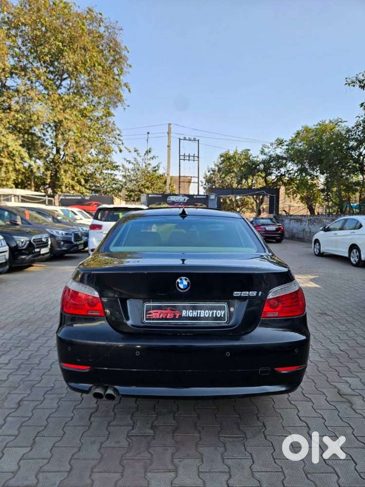 Bmw 5 Series 3.0 525i Sedan, 2010, Petrol