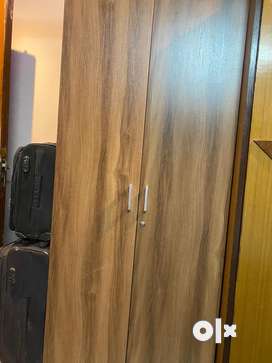 Olx on sale wooden wardrobe