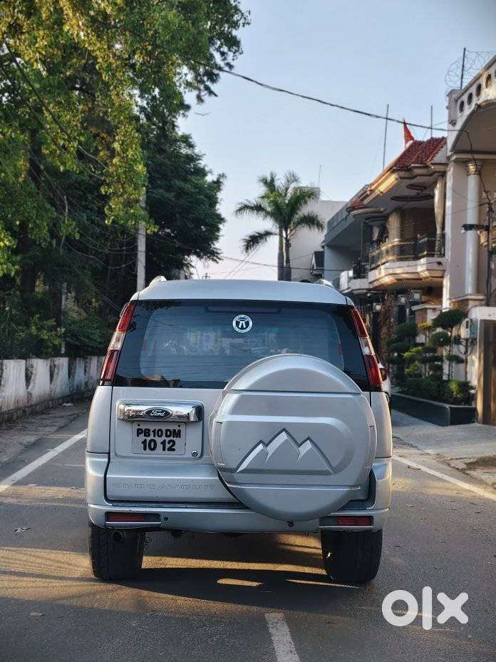 Ford Endeavour 2003-2013 2.5l 4x2 Mt, 2012, Diesel
