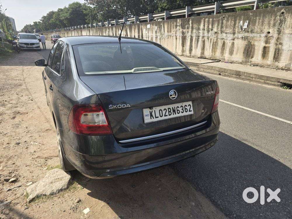 Skoda Rapid 1.0 Tsi Automatic, 2021, Petrol