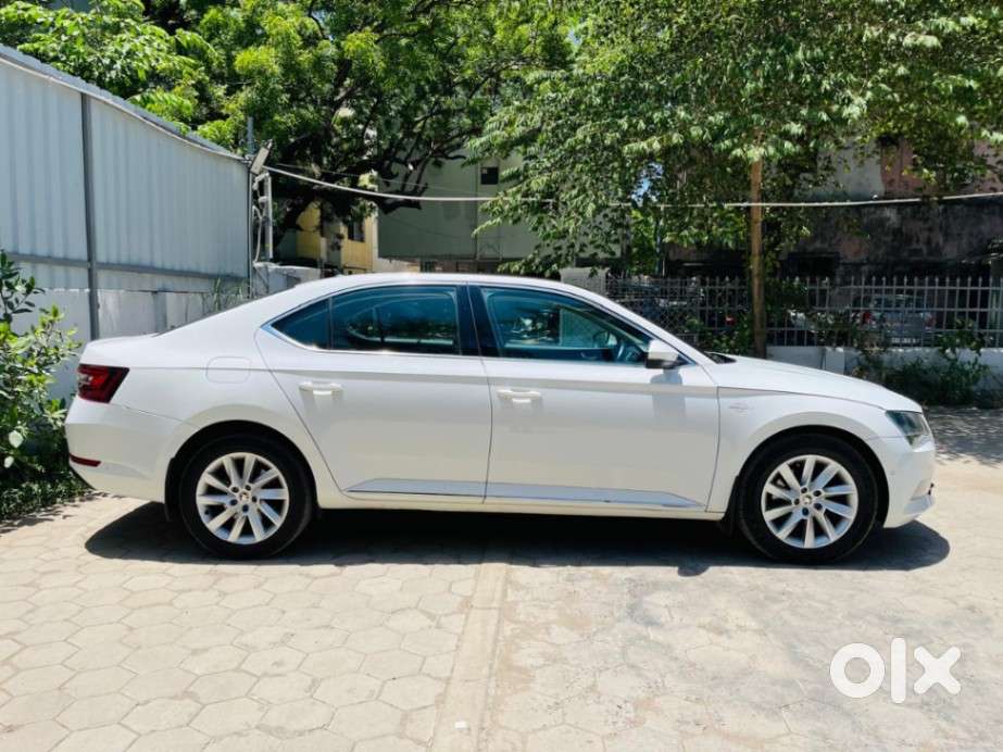 Skoda Superb 2.0 L&k Tsi At, 2019, Petrol
