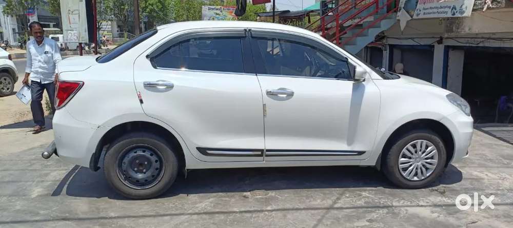 Maruti Suzuki Dzire 2021 Petrol 140000 Km Driven