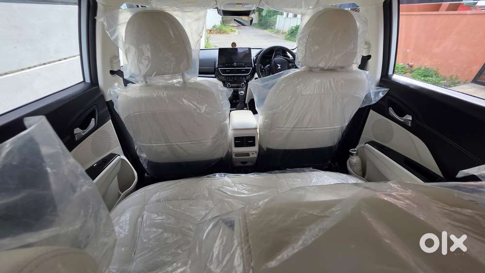 Mahindra Xuv 3xo Ax7l Petrol Mt, 2026, Petrol
