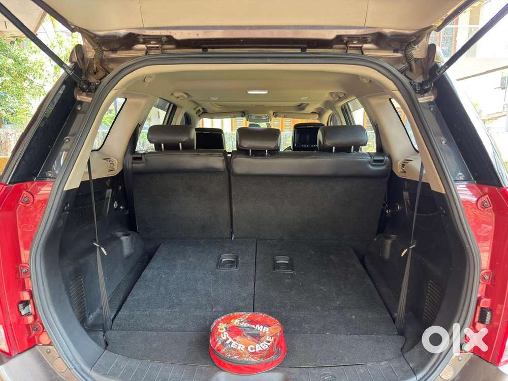 Mahindra Xuv500 2017 Diesel 27000 Km Driven