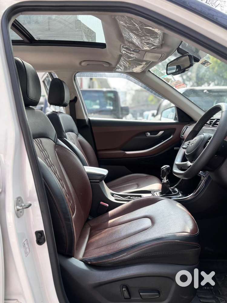 Hyundai Alcazar 1.5 Tdct Signature (o) 7s Petrol, 2023, Petrol