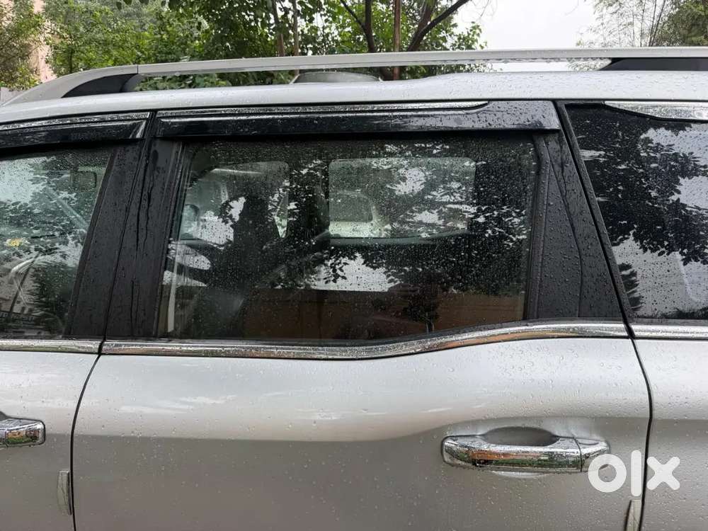 Mahindra Scorpio N Z8 Select Manual 2025 Petrol Well Maintained
