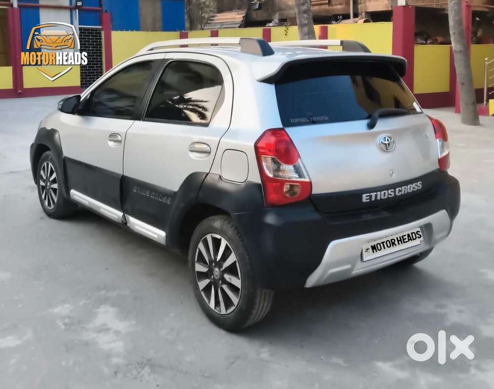 Toyota Etios Cross 1.5l V, 2014, Petrol