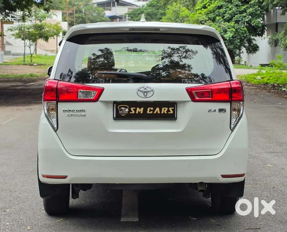 Innova Crysta 2.4 V Mt 2020
