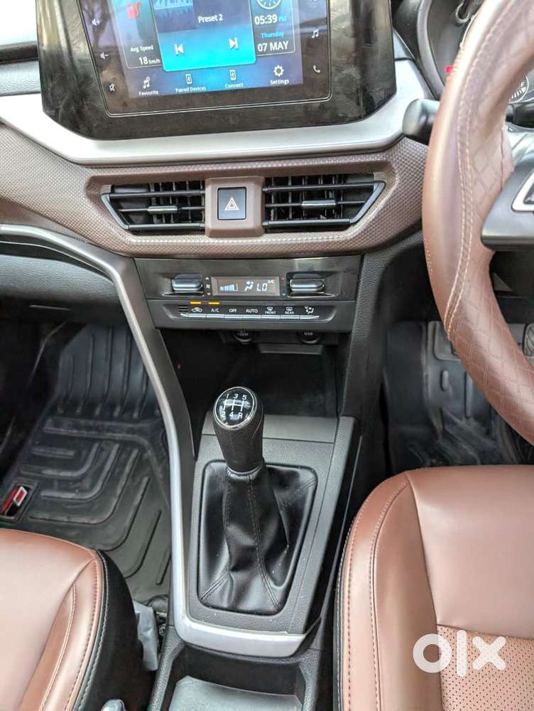 Maruti Suzuki Brezza Zxi S-cng, 2023, Cng & Hybrids
