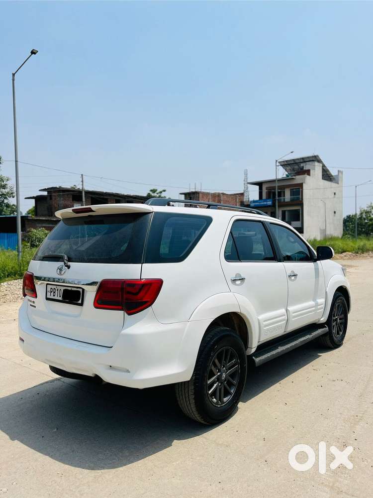 Toyota Fortuner 3.0 4x2 Automatic, 2012, Diesel