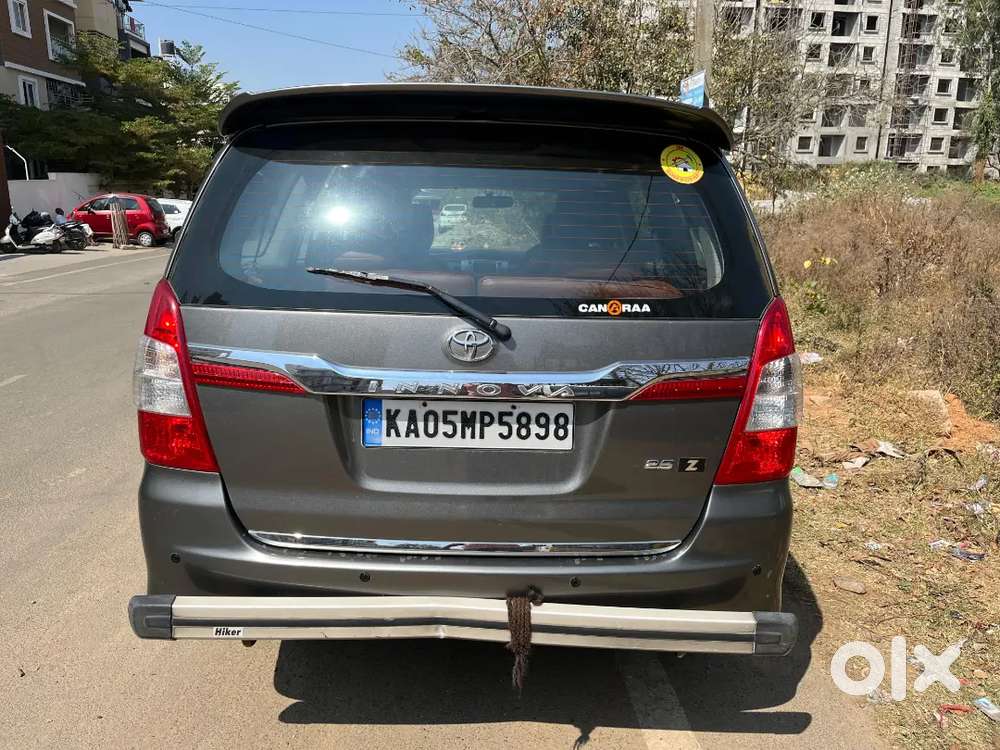 Toyota Innova 2014 Diesel 192000 Km Driven Showroom Record