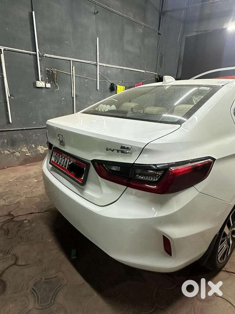 Honda City Zx 2022 Petrol 47522 Km Driven