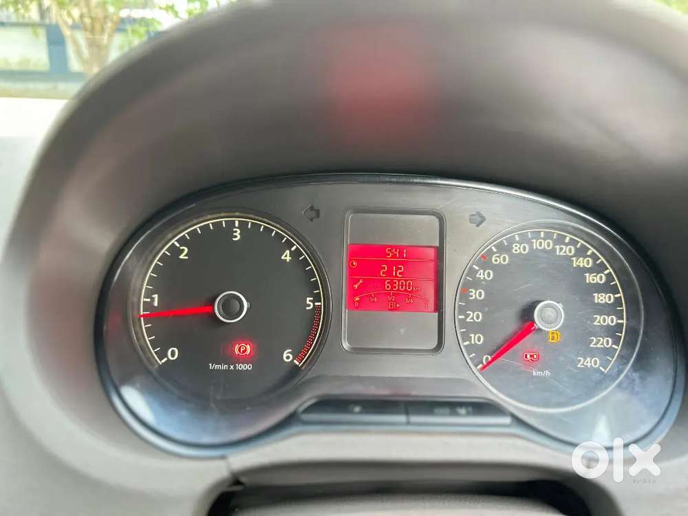 Volkswagen Vento Diesel 2013 Manual Highline