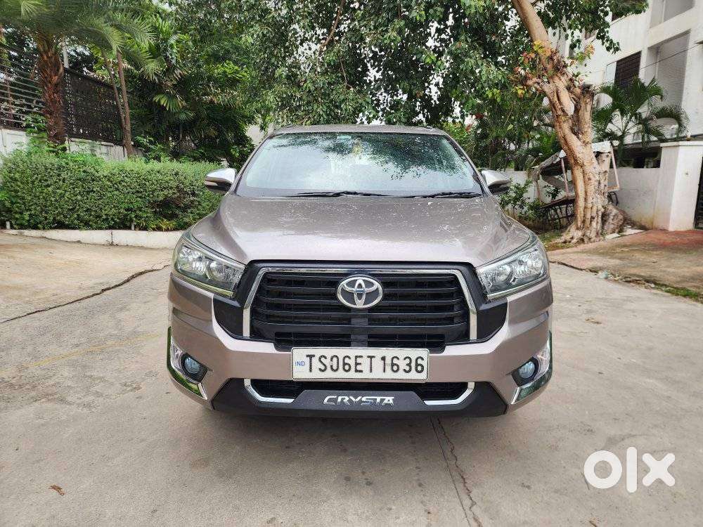 Toyota Innova Crysta 2.4 G Mt 8s, 2017, Diesel